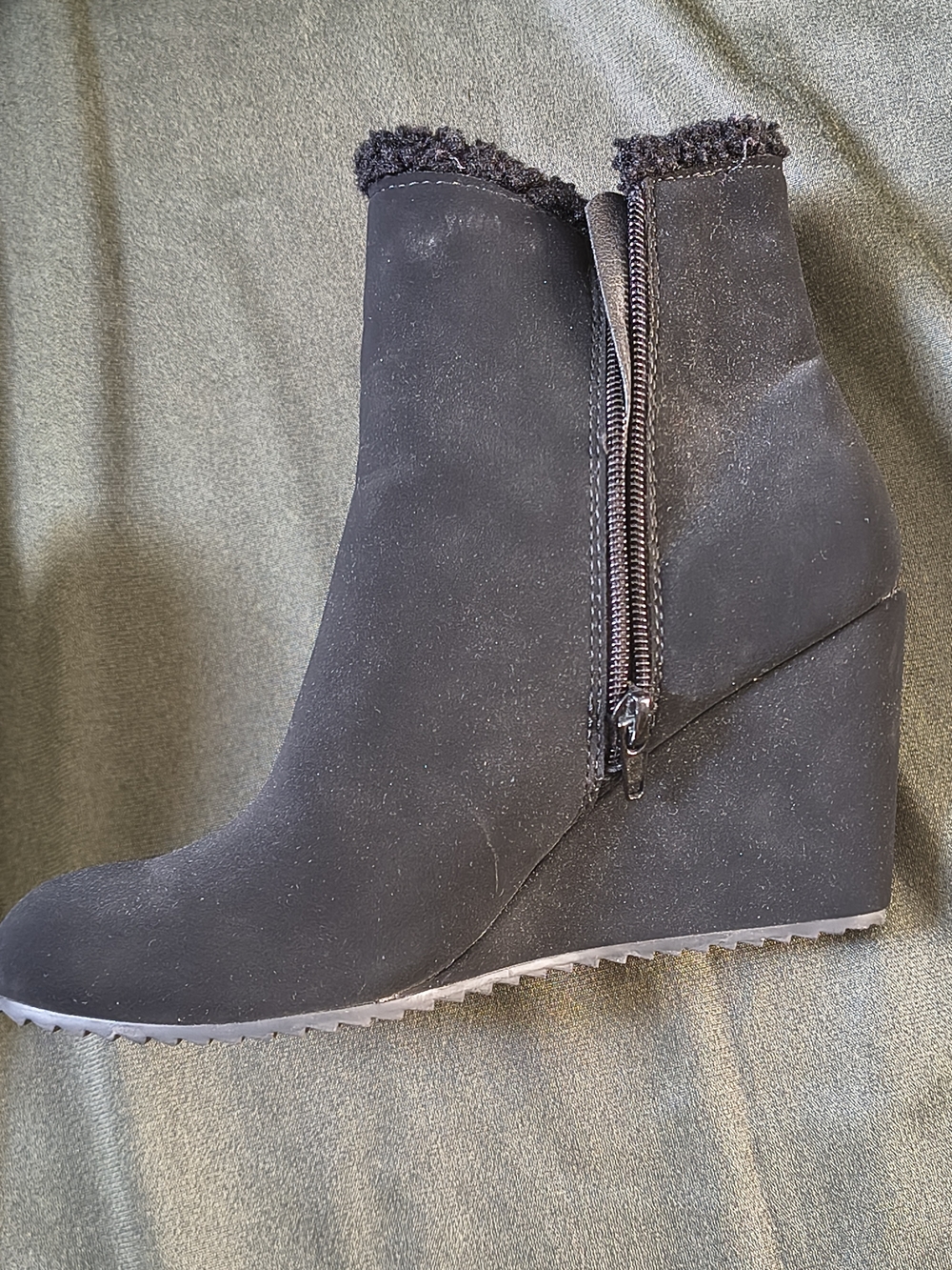 Black Rivet Black Faux-Suede Wedge Ankle Boot with Side Zip